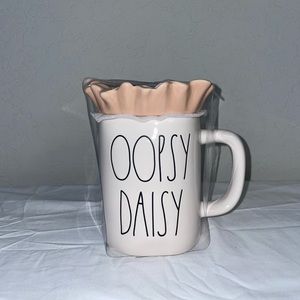 Rae Dunn OOPSY DAISY Mug with Flower Topper